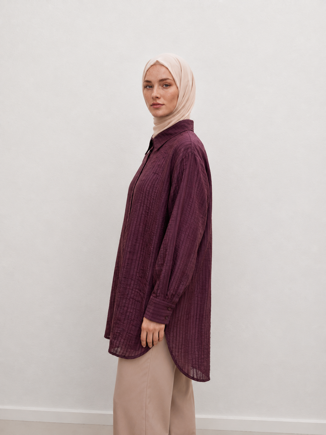 CS Dokulu Oversize Uzun Gömlek – Mürdüm